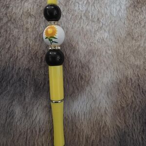 Yellow Beaded Sunflower Decorative Pen